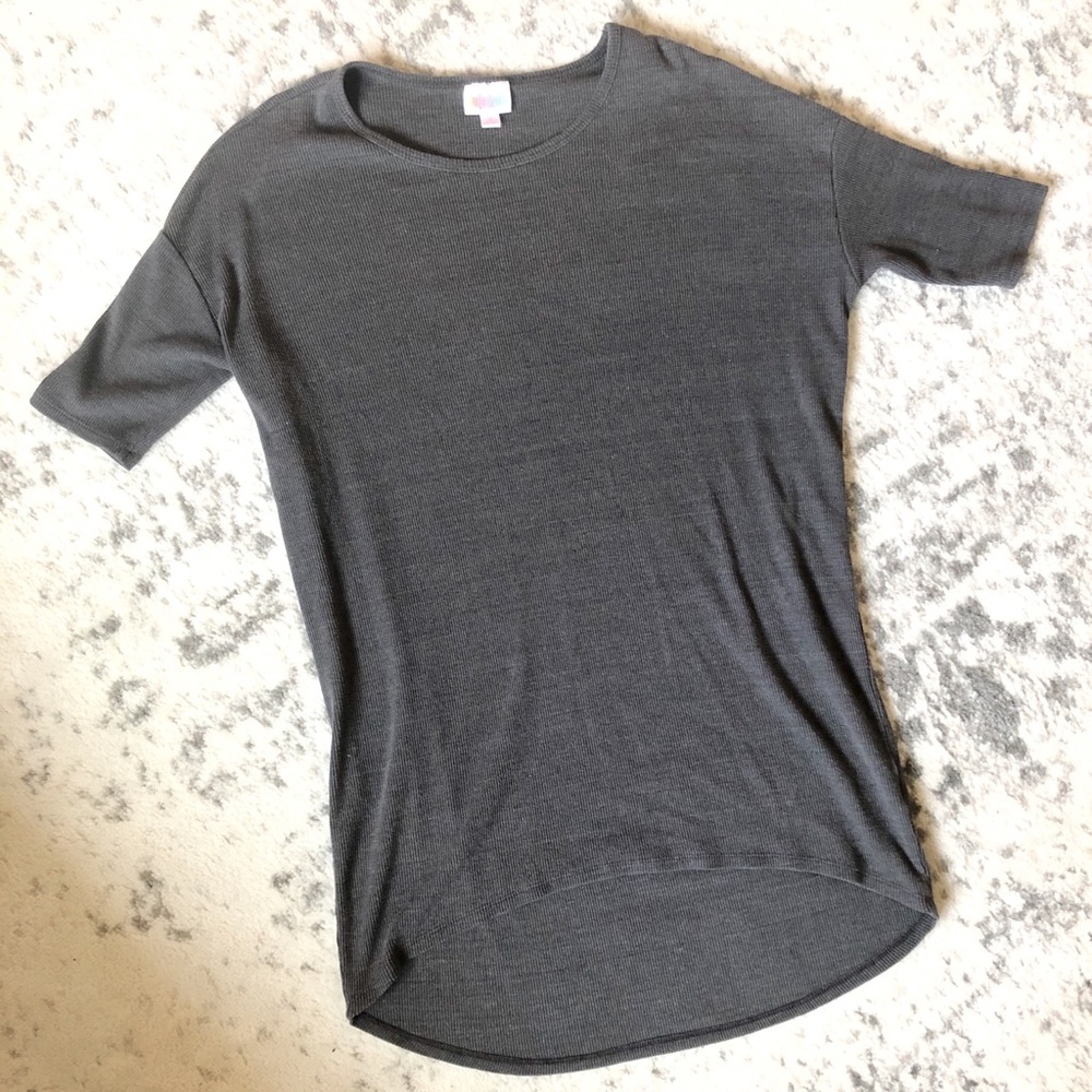 🚫 SOLD LuLaRoe Irma Gray Tunic Top Basic & Comfy